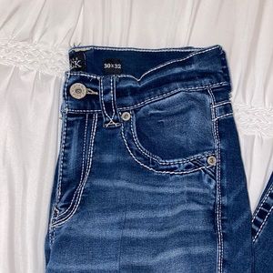 Buckle Jeans